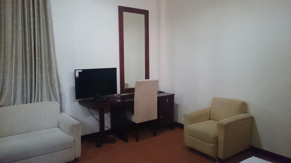 Septia Hotel Yogyakarta Extérieur photo